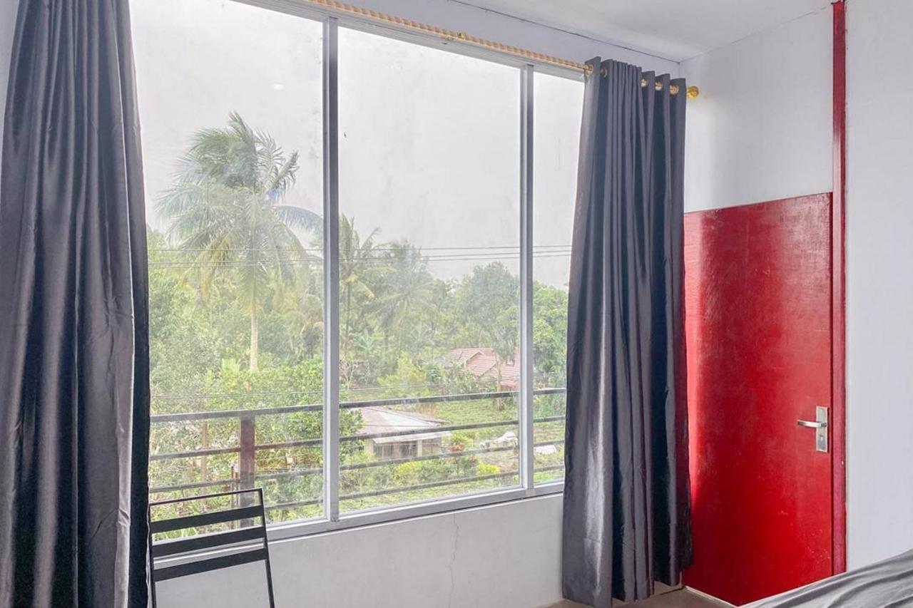 Sky Residence Tomohon Mitra Reddoorz Ngoại thất bức ảnh
